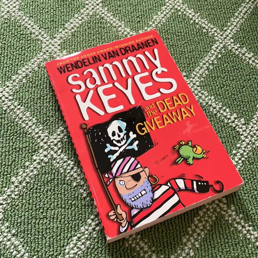 📚Sammy Keyes and the Dead Giveaway